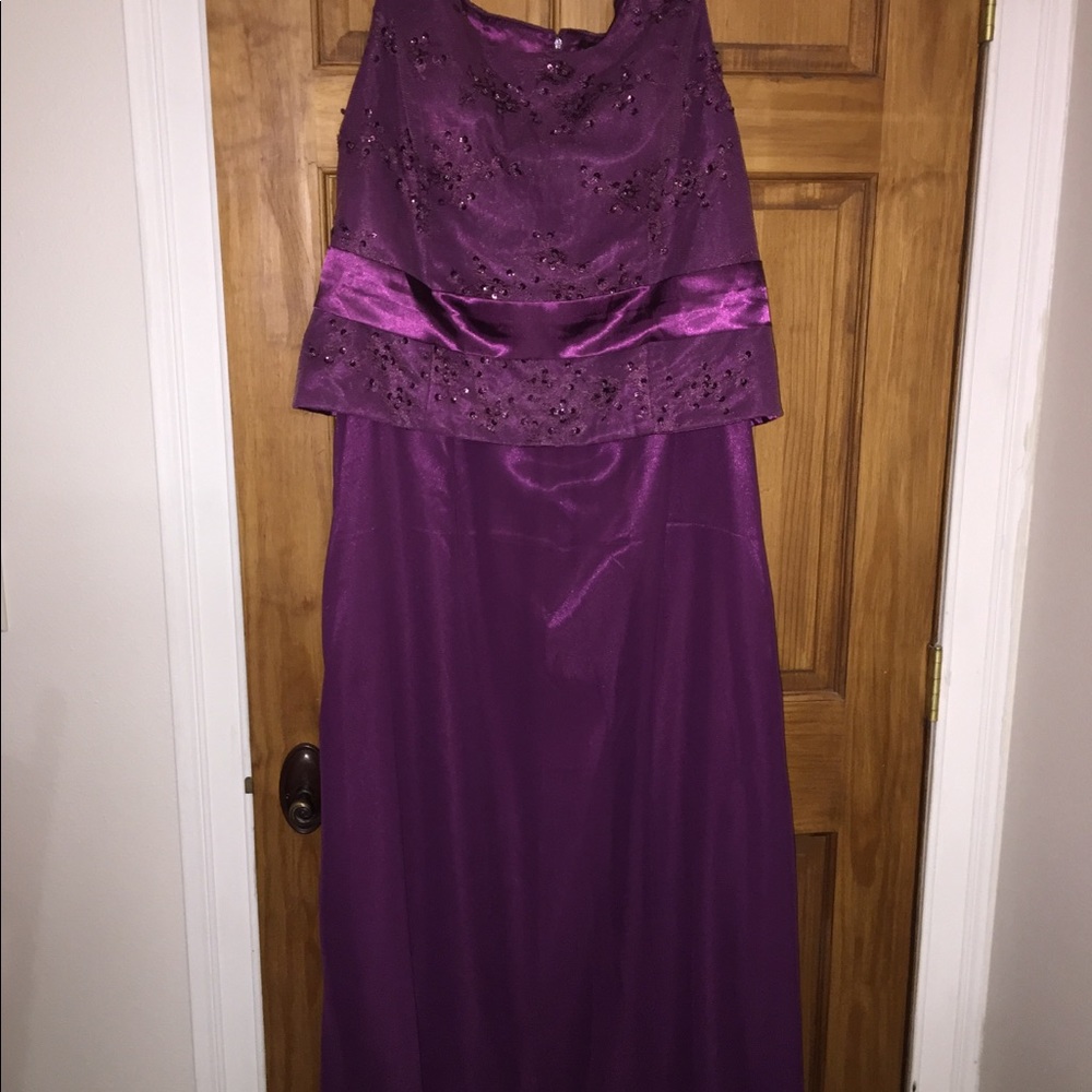Brand new size 16 custom made gown